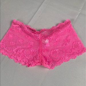 Women’s Bright Pink Chuns Lingerie Lace Boyshorts. Size F